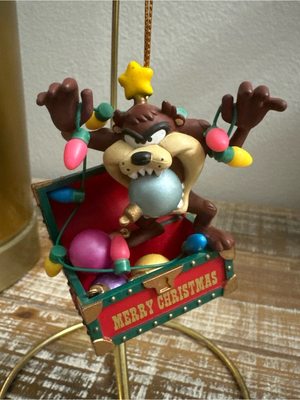 TAZ Tasmanian Devil Christmas Ornament 1995 Warner Brothers 2 1/2” Tall